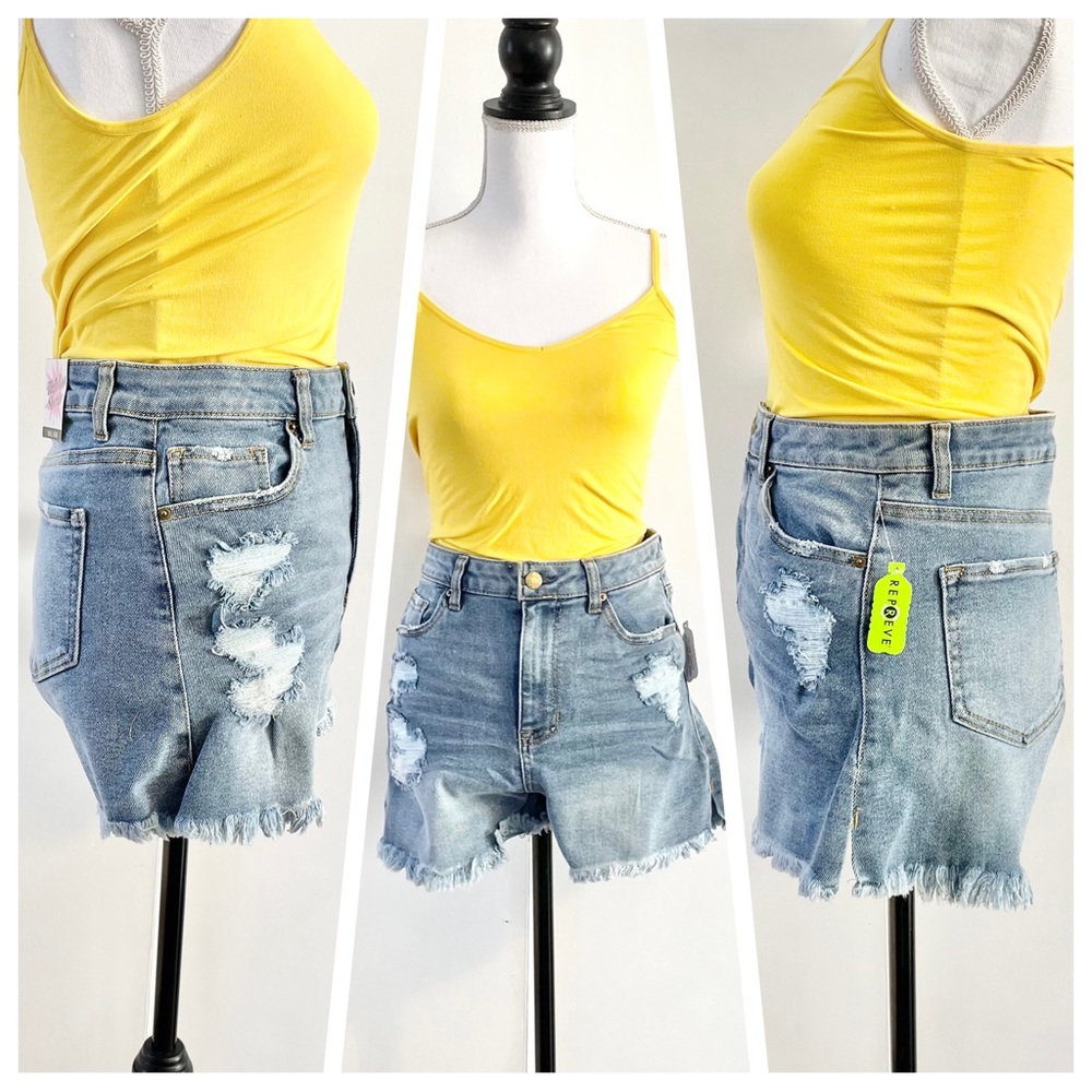 NWT Women’s Vanilla Star High Rise Frayed Repreve Denim Shorts